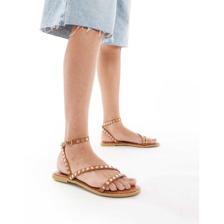SEQWL Platte sandalen met studs in lichtbruin