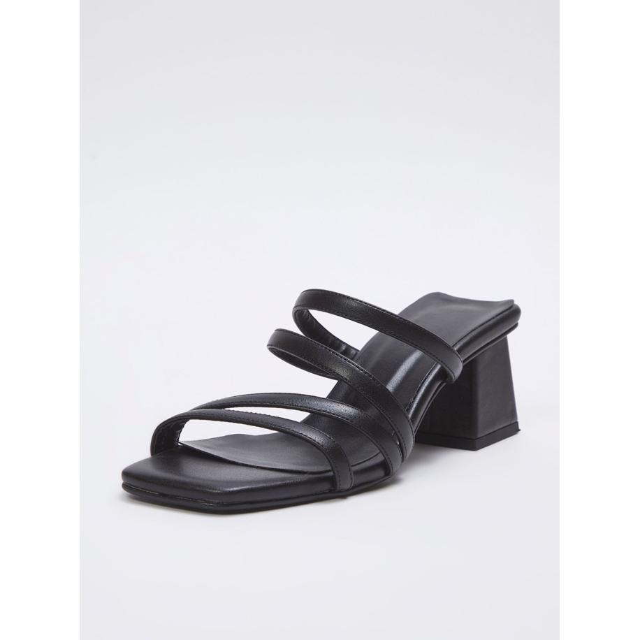 Trendyol Trendyol Muiltjes zwart -