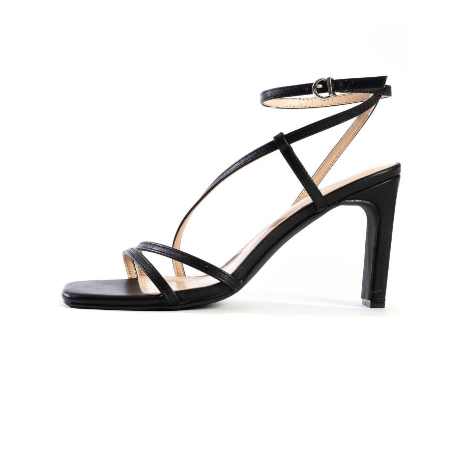 Celena Celena Sandalen met riem Cai zwart -