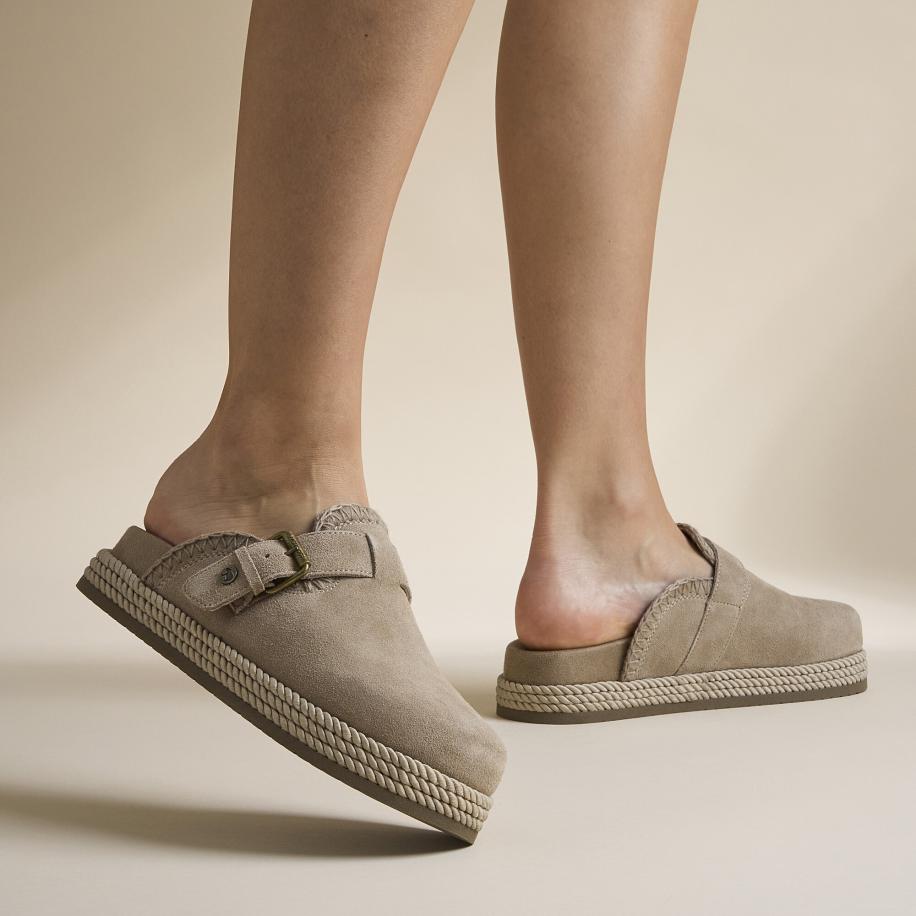 Warmbat Warrego Slippers beige Suede Bruin