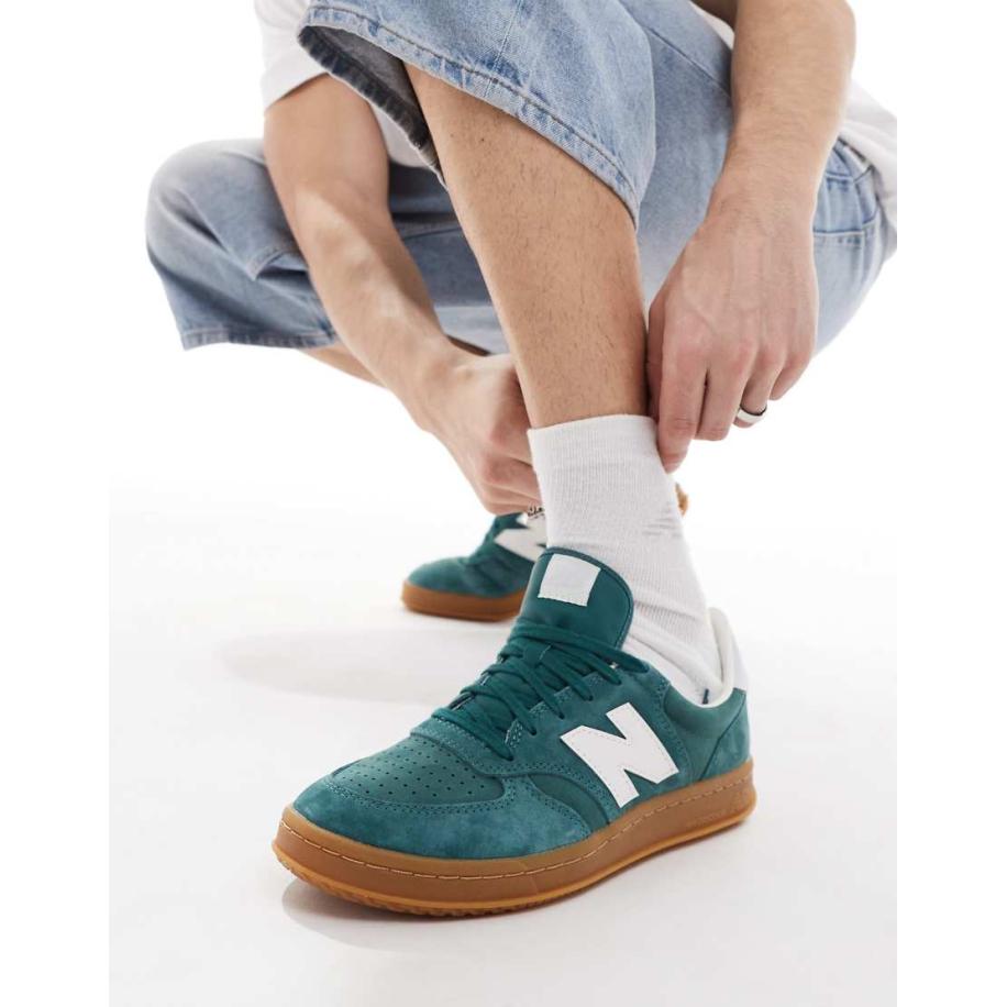 New Balance - CT500 - Sneakers in wit en donkergroen Groen