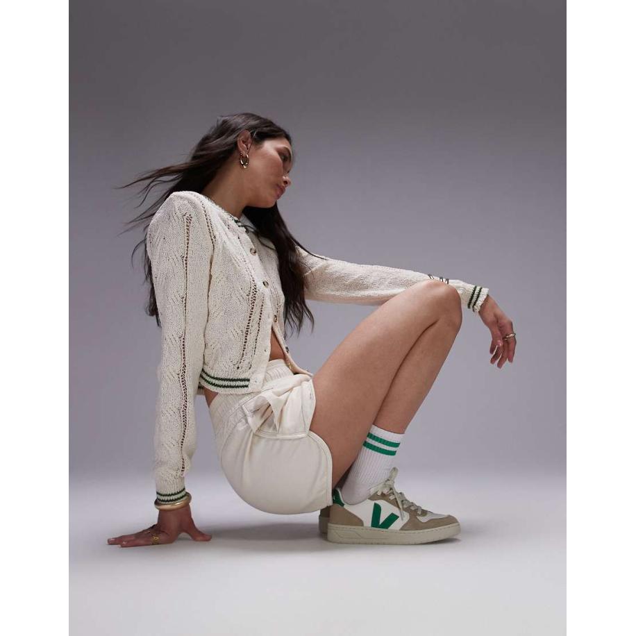 VEJA V-10 Sneakers in extra wit emeraude sahara chroomvrij leer Wit