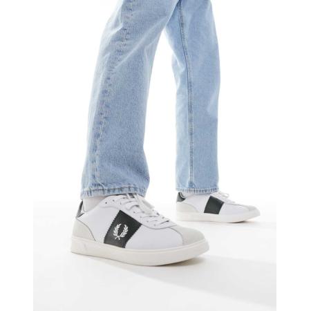 Fred Perry - B4 - Sneakers van leer en suède in wit