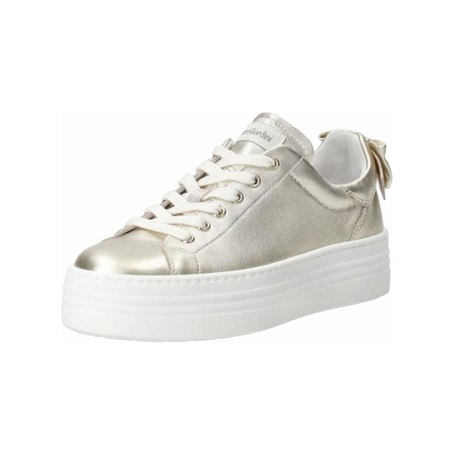 Nero Giardini Nero Giardini Sneakers laag goud -