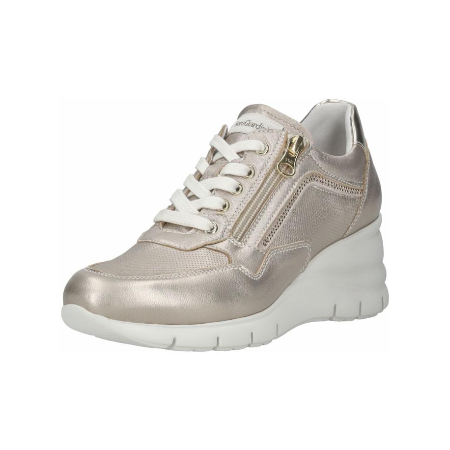 Nero Giardini Nero Giardini Sneakers laag goud -