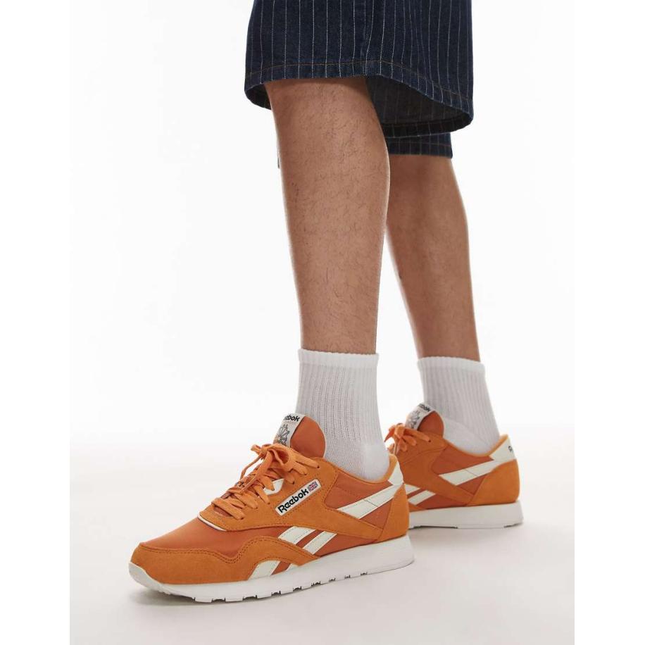 Reebok Classic - Nylon sneakers in oranje Oranje