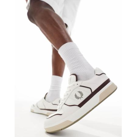 Fred Perry - B300 - Sneakers van leer en mesh in wit