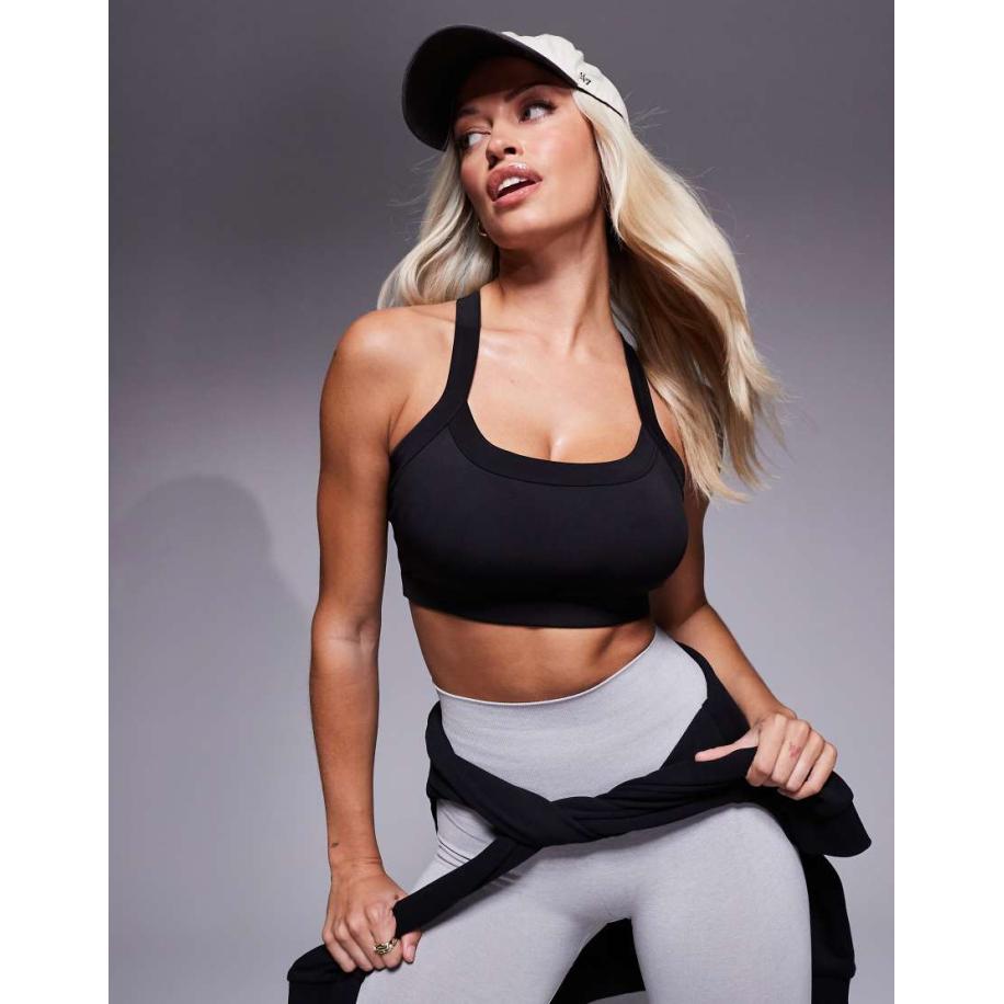 4505 Vollere buste Icon Zachte sport bh met medium ondersteuning en verstelbare bandjes in zwart Zwart