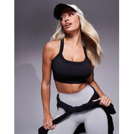 4505 Vollere buste Icon Zachte sport bh met medium ondersteuning en verstelbare bandjes in zwart