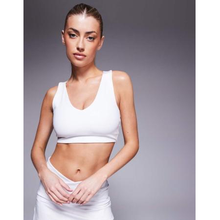 4505 Sport bh met V-hals, racerback en medium ondersteuning in wit