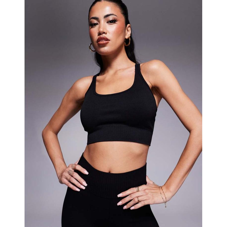 4505 Naadloze sport-bh met meerdere bandjes, medium ondersteuning en uitneembare vulling in zwart Zwart