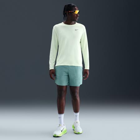 Nike Stride Dri-FIT 2-in-1 hardloopshorts voor heren (18 cm) - Groen