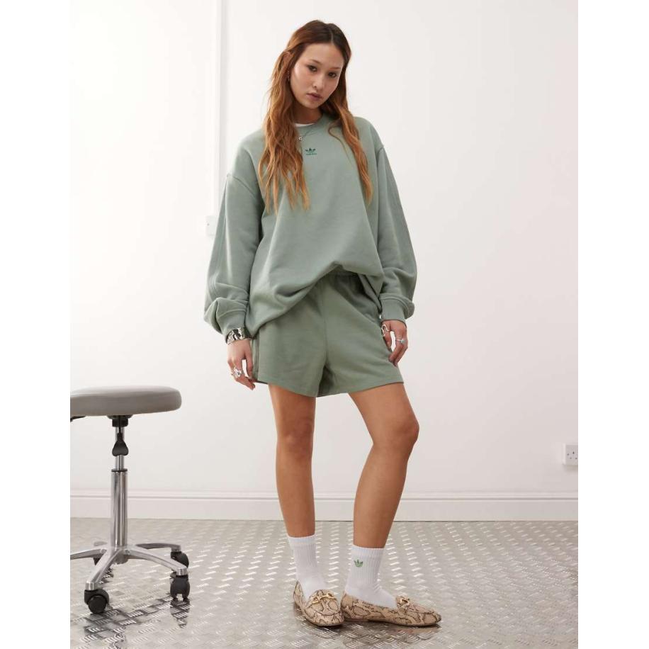 adidas Originals Trefoil Essentials Jersey short in groen Groen