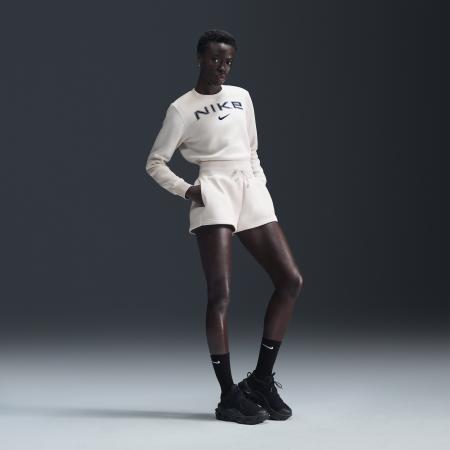 Nike Phoenix Fleece damesshorts met ruimvallende pasvorm en hoge taille - Bruin