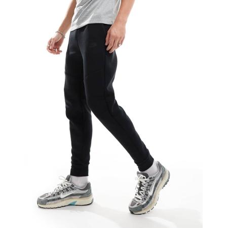 Nike - Tech - Fleece joggingbroek in zwart