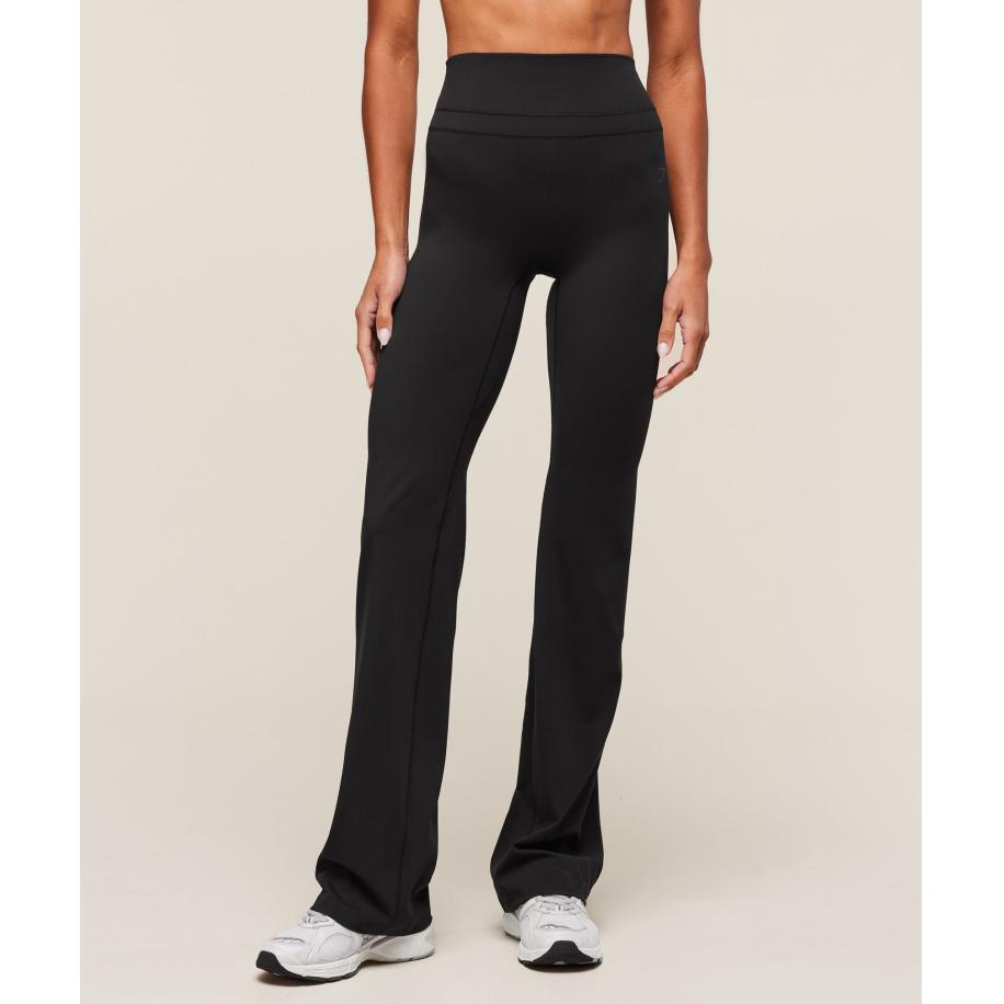 Gymshark Whitney Flared Leggings Black Zwart