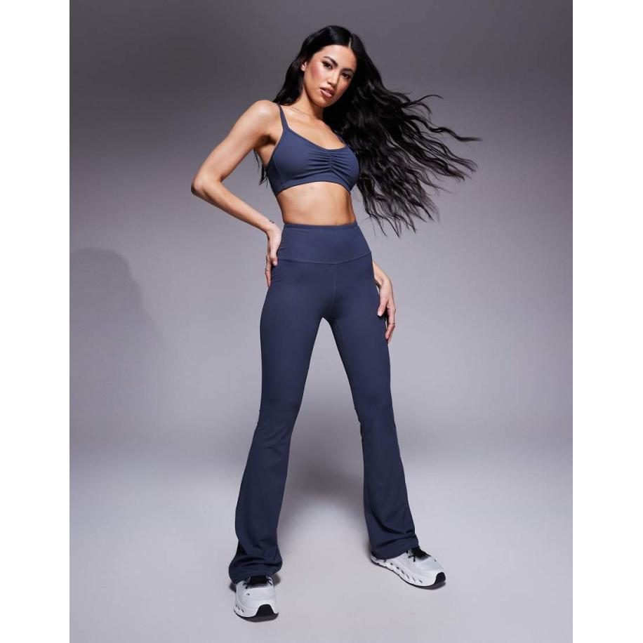 4505 Zachte smalle geribbelde kickflare yogalegging met hoge taille in blauwgrijs Grijs