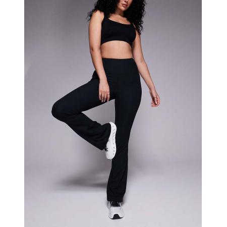 4505 Hourglass Zachte smalle geribbelde kick flare-yogalegging in zwart