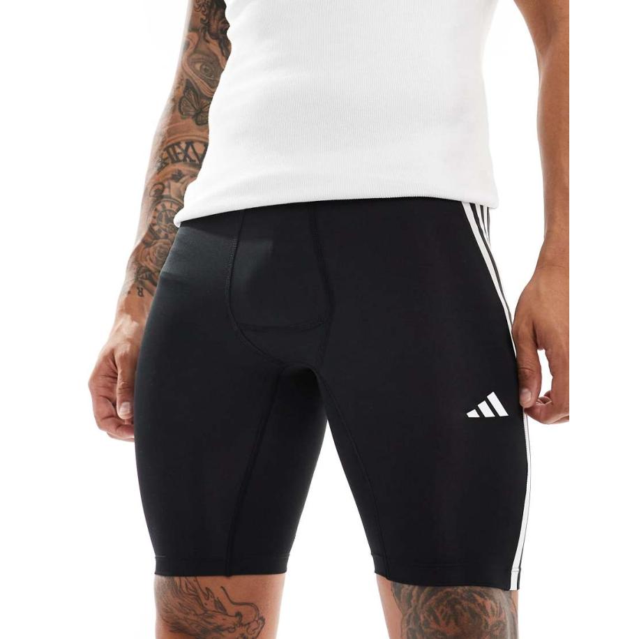 adidas - Training - Techfit - Short in zwart Zwart