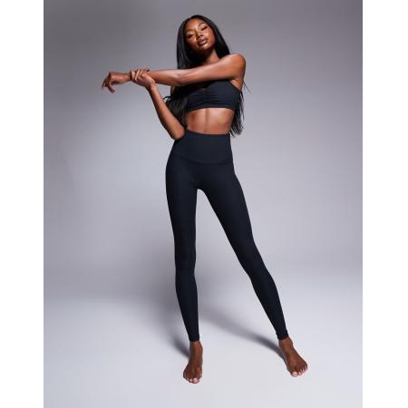 4505 Zachte geribbelde fitnesslegging met hoge taille in zwart