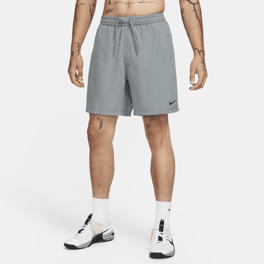Nike Form Dri-FIT multifunctionele herenshorts zonder binnenbroek (18 cm) - Grijs Grijs