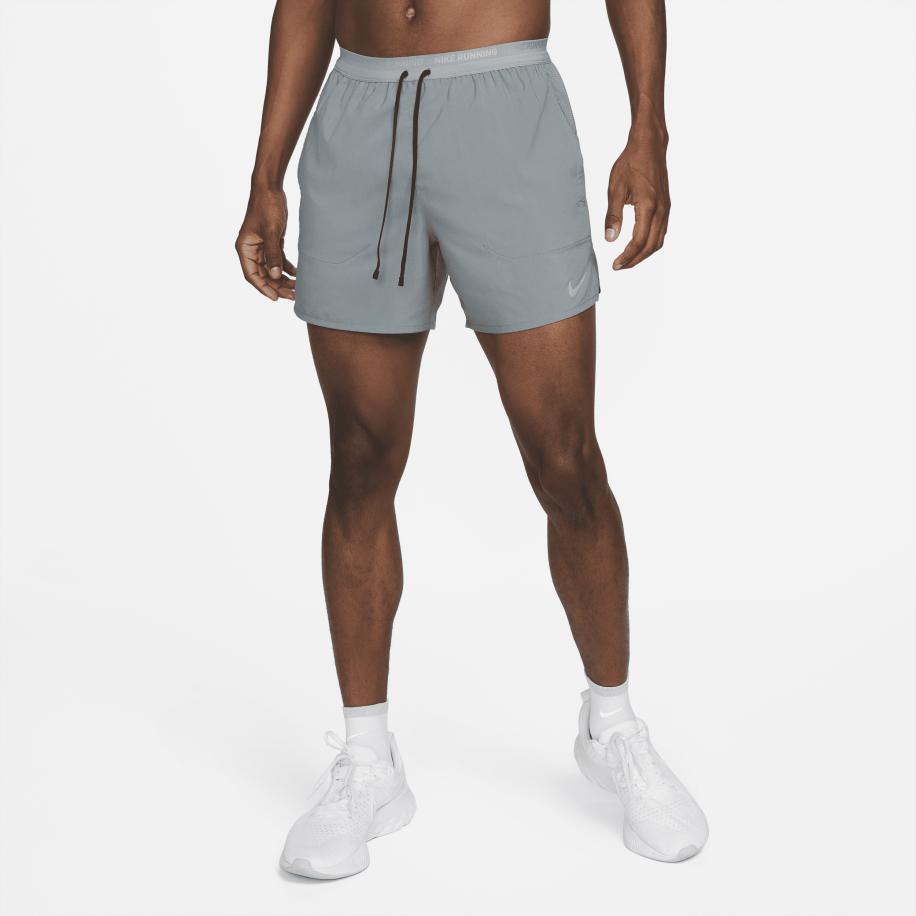 Nike Stride Dri-FIT hardloopshorts met binnenbroek voor heren (13 cm) - Grijs Grijs