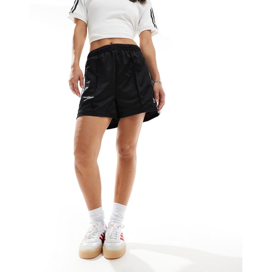 adidas Originals Firebird Short in zwart Zwart