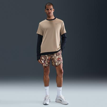 Nike Stride Dri-FIT hardloopshorts met print en binnenbroek voor heren (18 cm) - Zwart