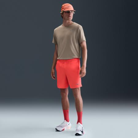 Nike Challenger Dri-FIT hardloopshorts met binnenbroek voor heren (18 cm) - Rood
