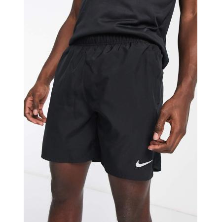 Nike Running - Challenger - Dri-FIT - 2 in 1 short van 7 inch in zwart
