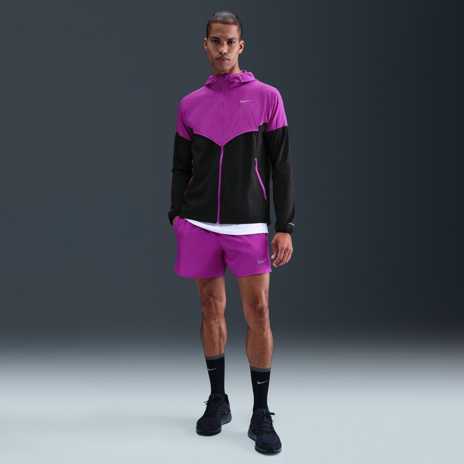 Nike Challenger multifunctionele 2-in-1 herenshorts met Dri-FIT (13 cm) - Paars Paars