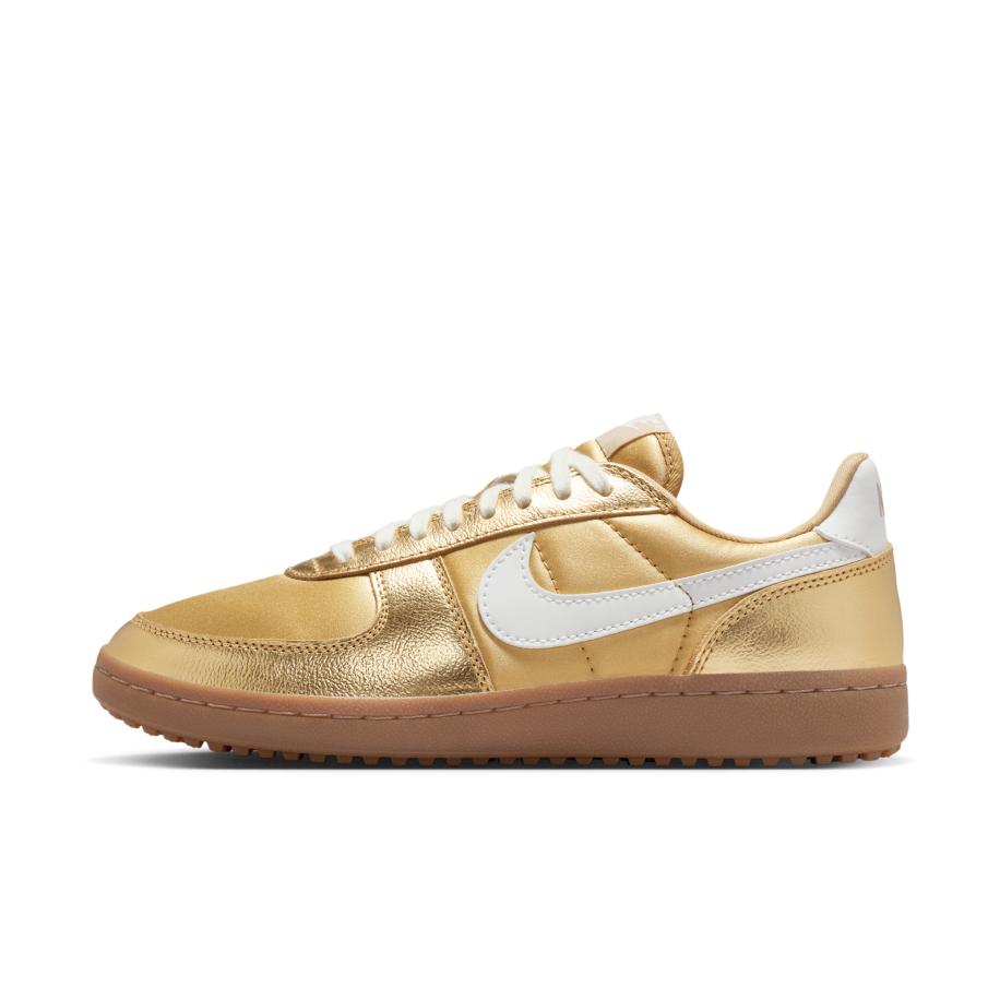 Nike Sportswear Sneakers laag Field General bruin / goud / wit Bruin