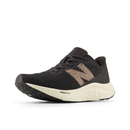 New Balance new balance Loopschoen Arishi v4 bruin / zwart