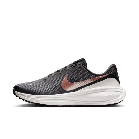 Nike Revolution 8 hardloopschoenen voor dames (straat) - Bruin