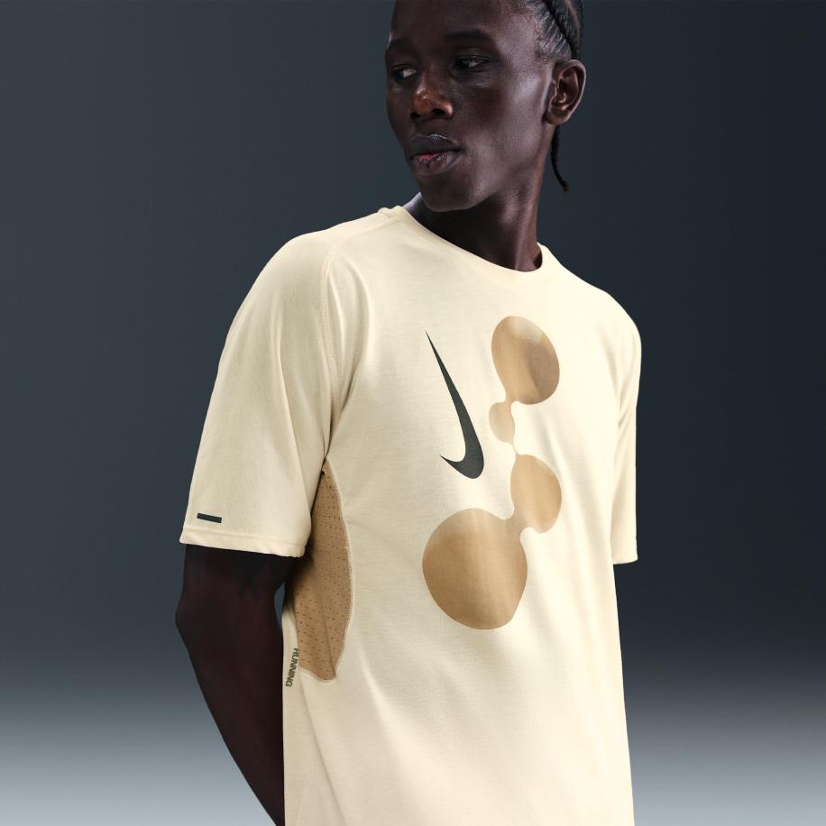 Nike Solar Chase Dri-FIT ADV hardlooptop met korte mouwen voor heren - Bruin Bruin