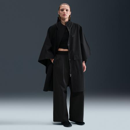 Nike Sportswear getailleerde regenponcho voor dames - Zwart