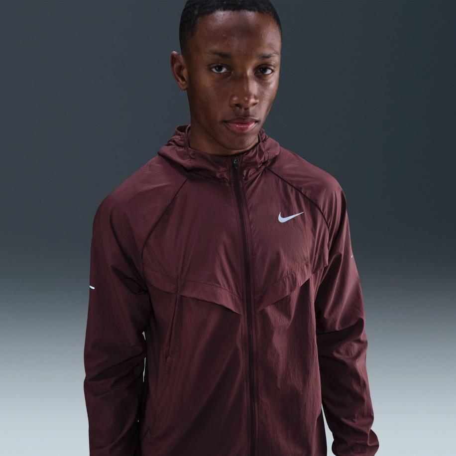 Nike Stride Repel UV hardloopjack voor heren - Rood Rood
