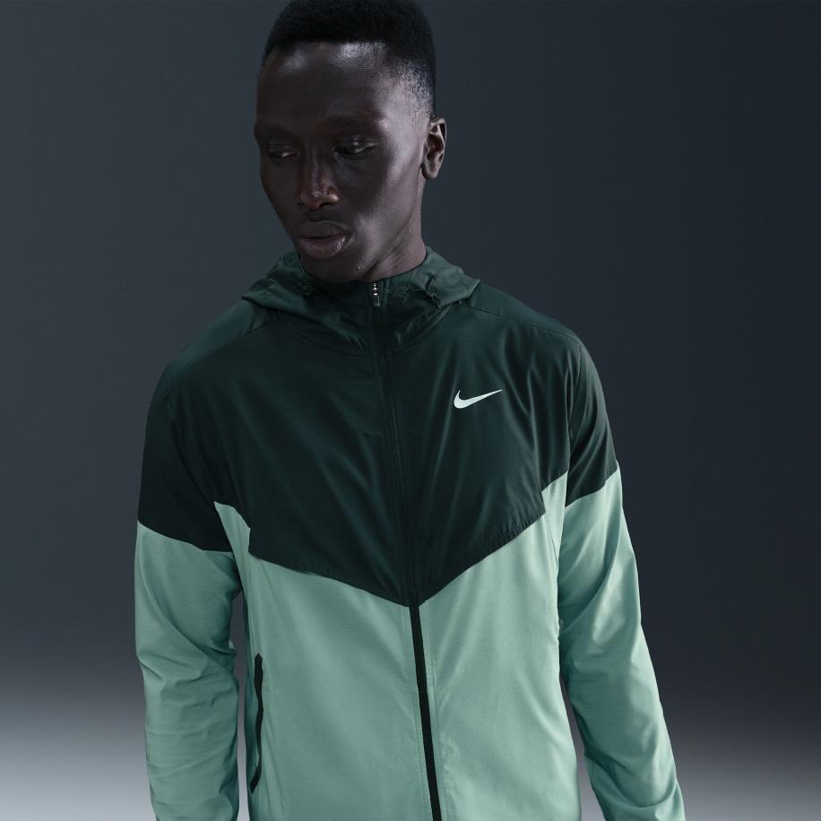Nike Impossibly Light Windrunner hardloopjack voor heren - Groen Groen