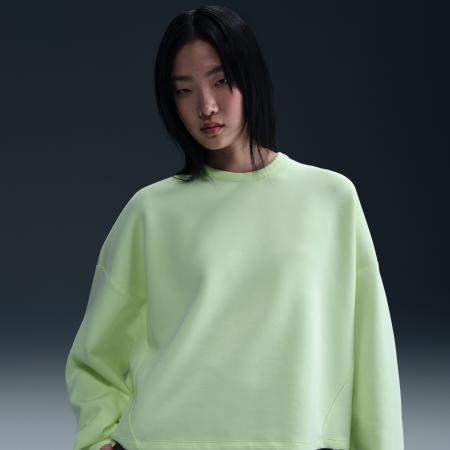 Nike 24.7 ImpossiblySoft Dri-FIT oversized damestop met ronde hals - Geel