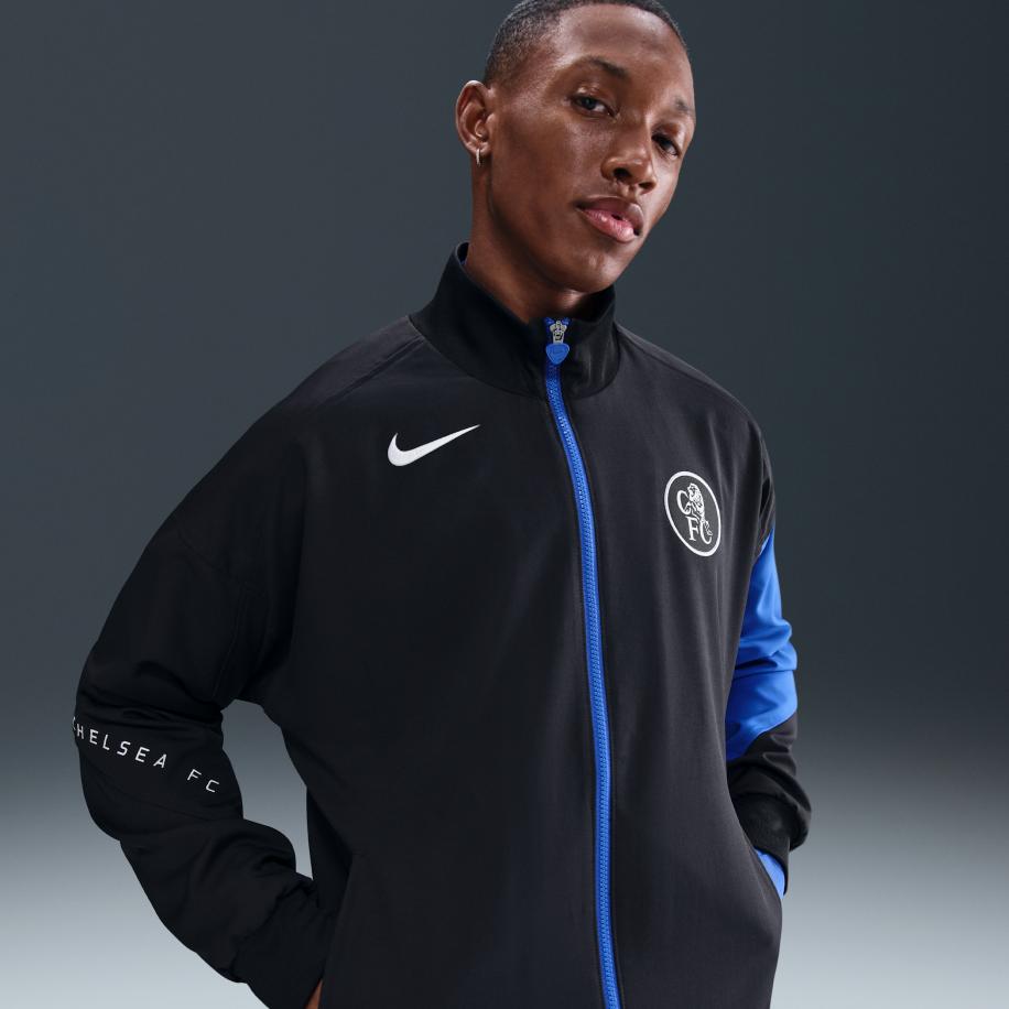Chelsea FC Strike Derde Nike Total 90 Anthem voetbaltrainingsjack met Dri-FIT voor heren - Zwart Zwart