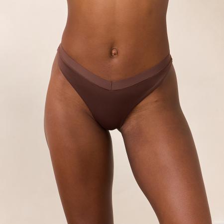 Everyday Comfort String Cacao M