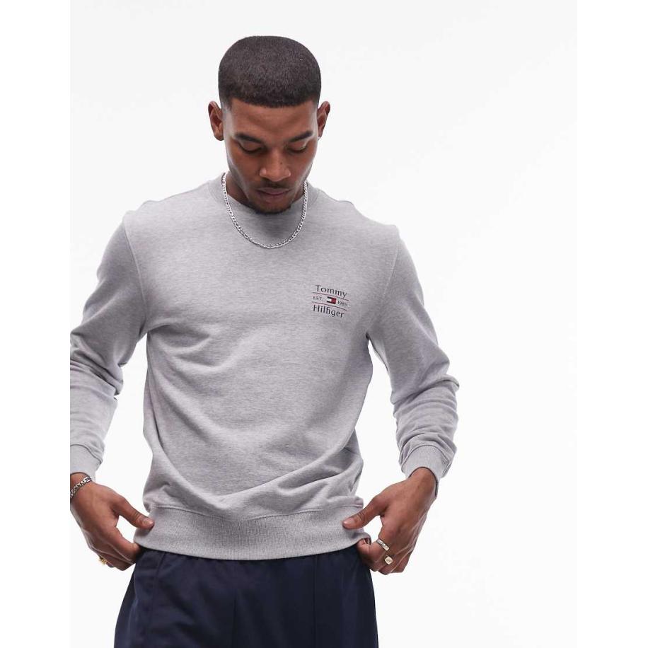 Tommy Hilfiger - Sweatshirt met gestapeld logo in grijs Grijs