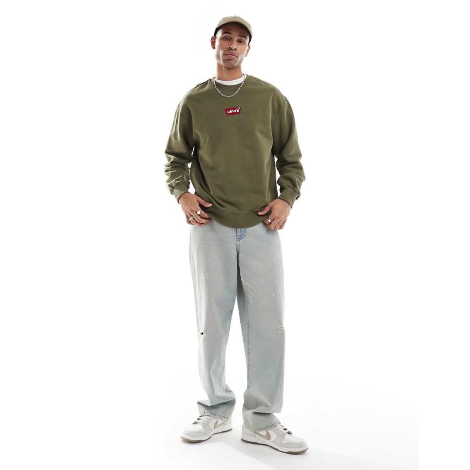 Levi's - Sweatshirt met vleermuislogo-applicatie in het midden en ruimvallende pasvorm in olijfgroen Groen