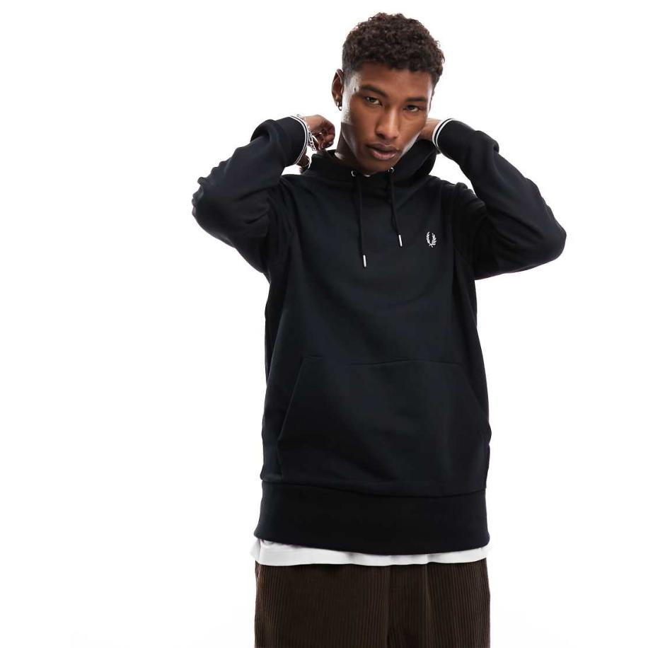 Fred Perry - Hoodie in zwart Zwart