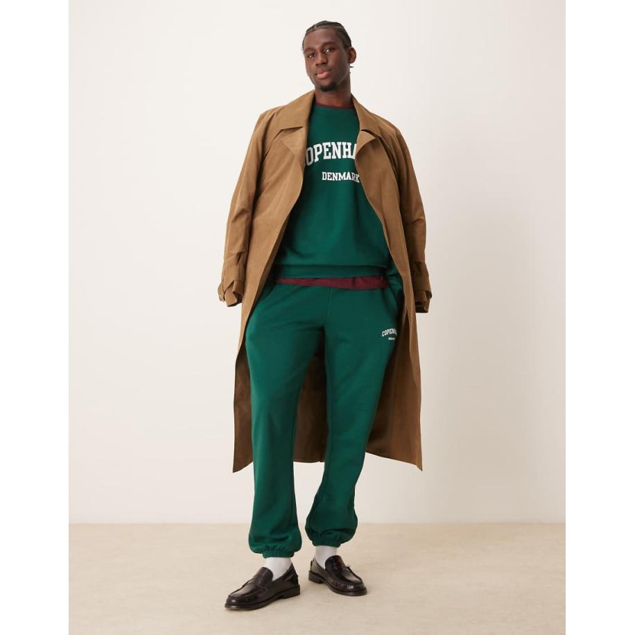 New Look - Joggingbroek met Copenhagen-print in donkergroen, deel van co-ord set Groen