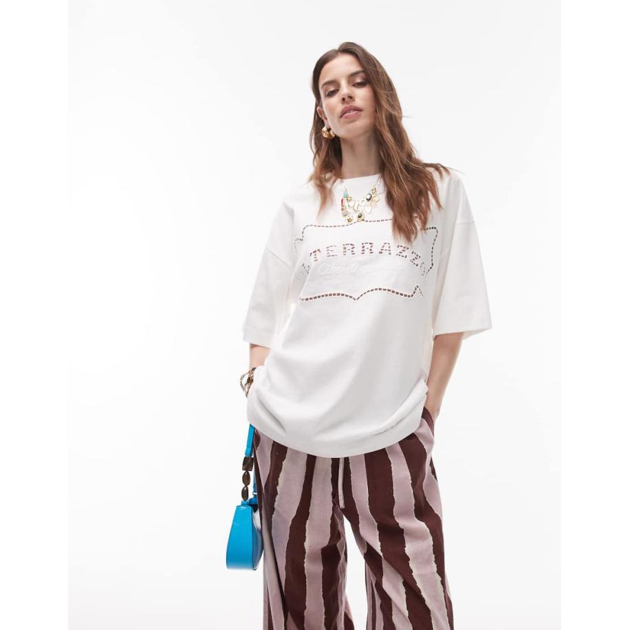 Topshop Oversized opengwerkt T-shirt met Terrazzo-slogan in wit Wit
