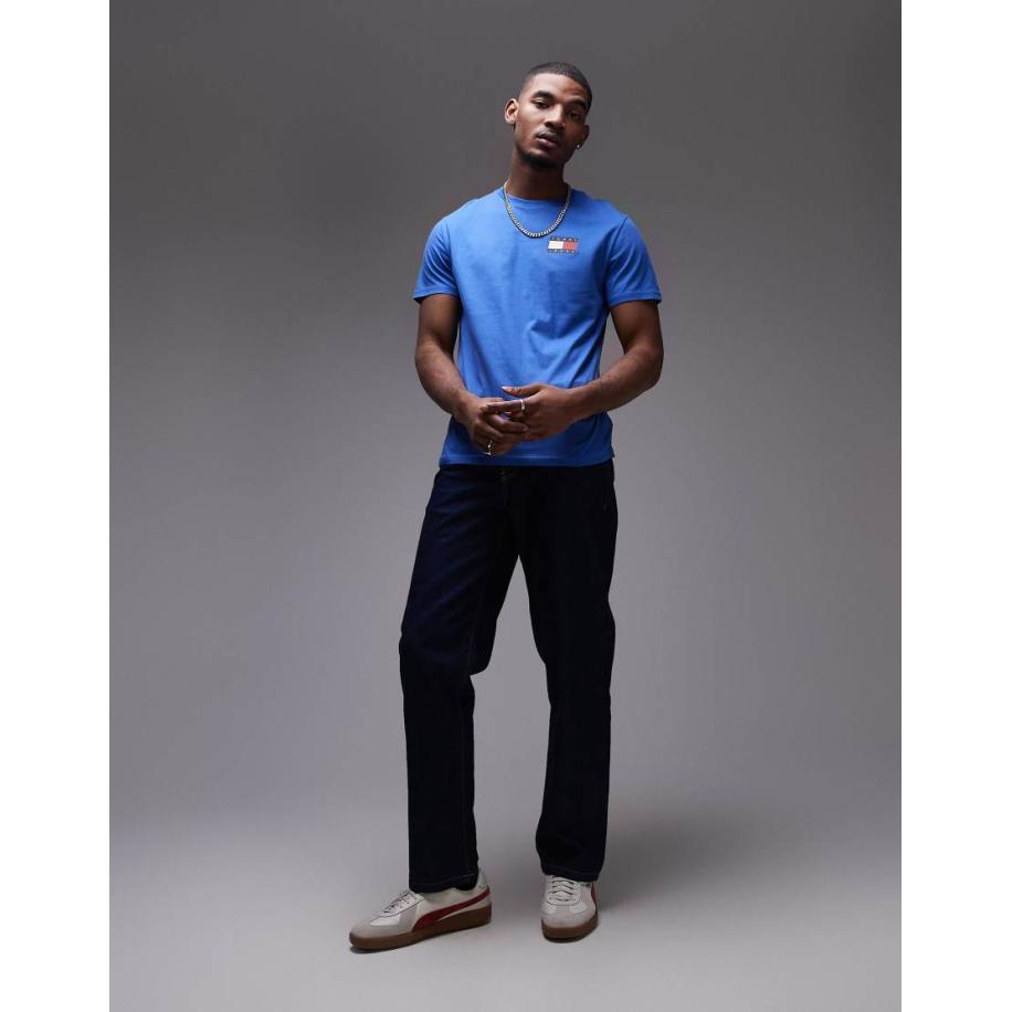 Tommy Jeans - Essential - Smal T-shirt met vlag in felblauw Blauw