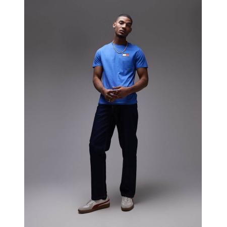 Tommy Jeans - Essential - Smal T-shirt met vlag in felblauw