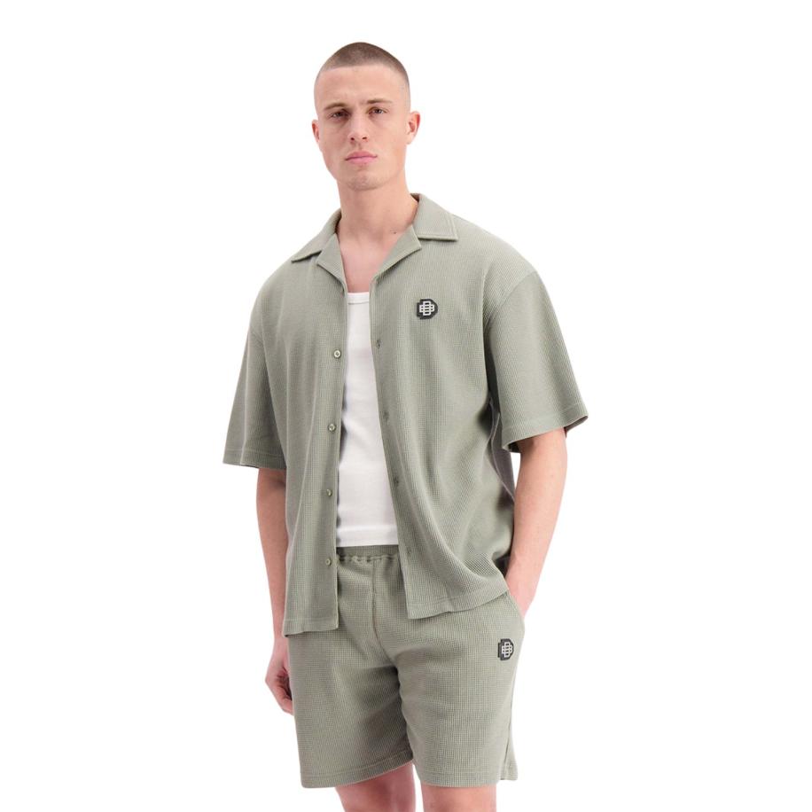 Black Bananas Monogram Waffle T-Shirt Groen