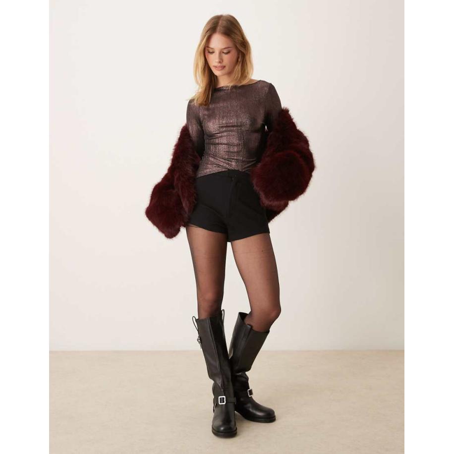 Miss Selfridge Top van gladde stof met roségoudfolie en lange mouwen-Zwart Zwart